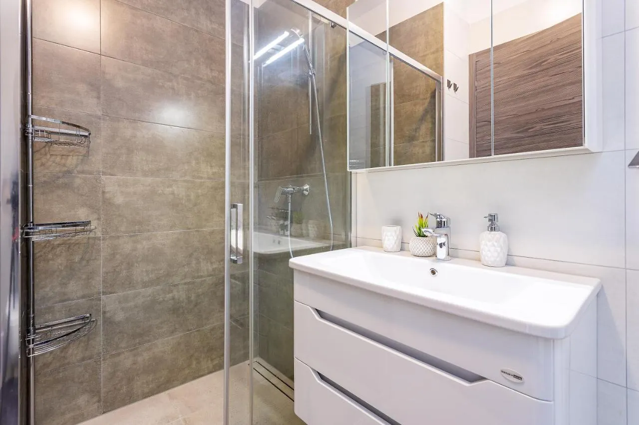 Apartment M****, New City Apartment + Parking Pula Kroatien