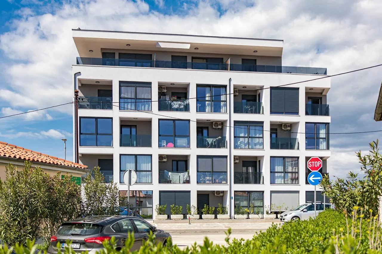 Apartment M****, New City Apartment + Parking Pula 0*,  Croatia