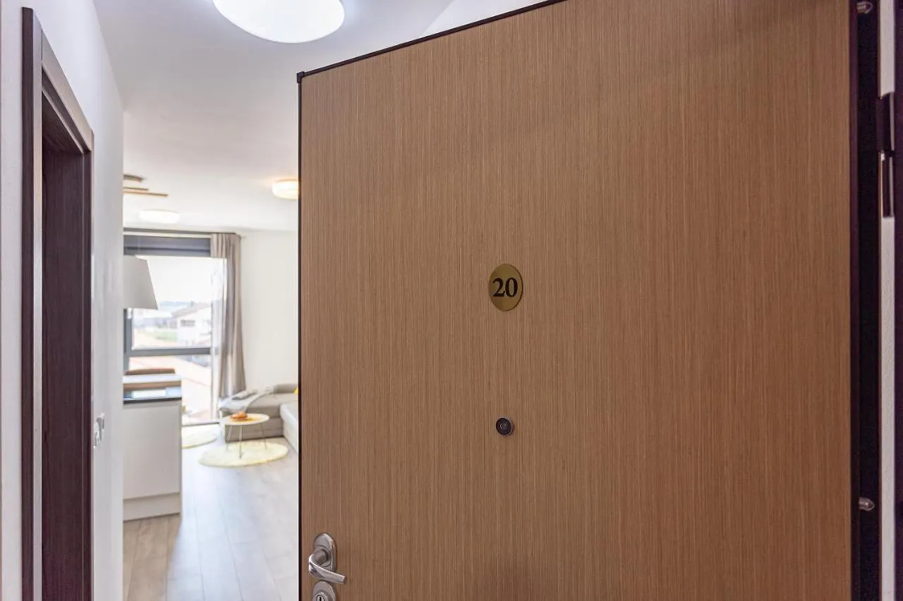 Apartment M****, New City Apartment + Parking Pula 0*,
